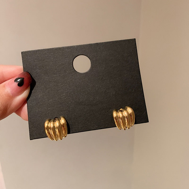 Wholesale light luxury alloy silver needle earrings