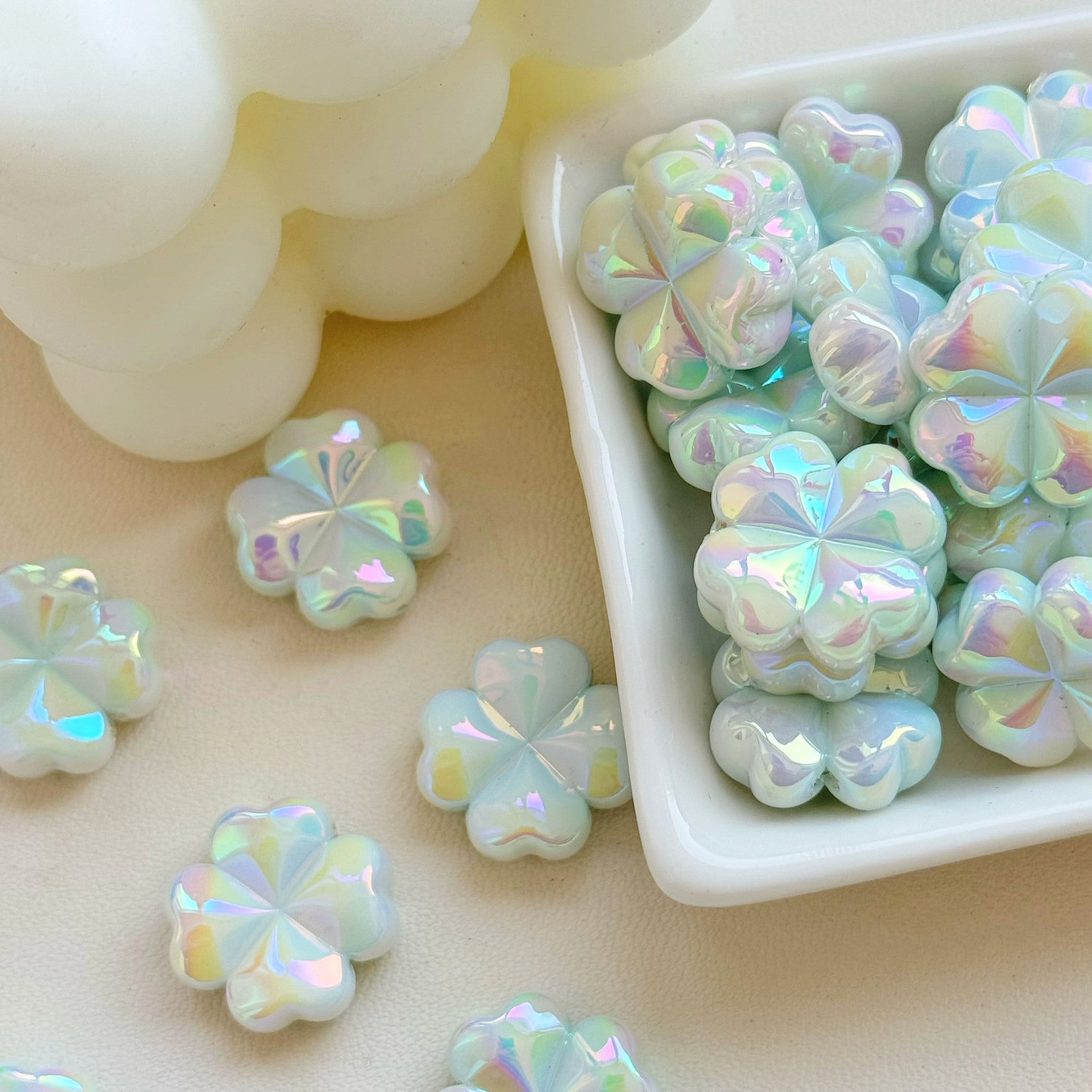 Wholesale 10pcs UV Macaron Four Leaf Flower Acrylic Beads