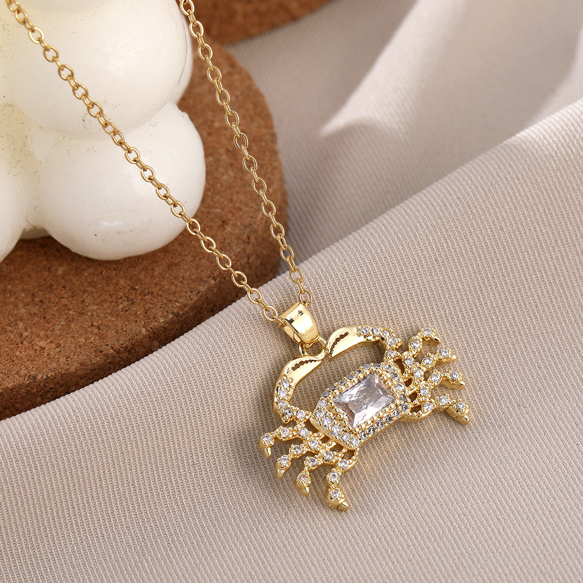 Wholesale Personality Fashion Inlaid with Colorful Zircon Marine Animal Turtle Crab Necklace