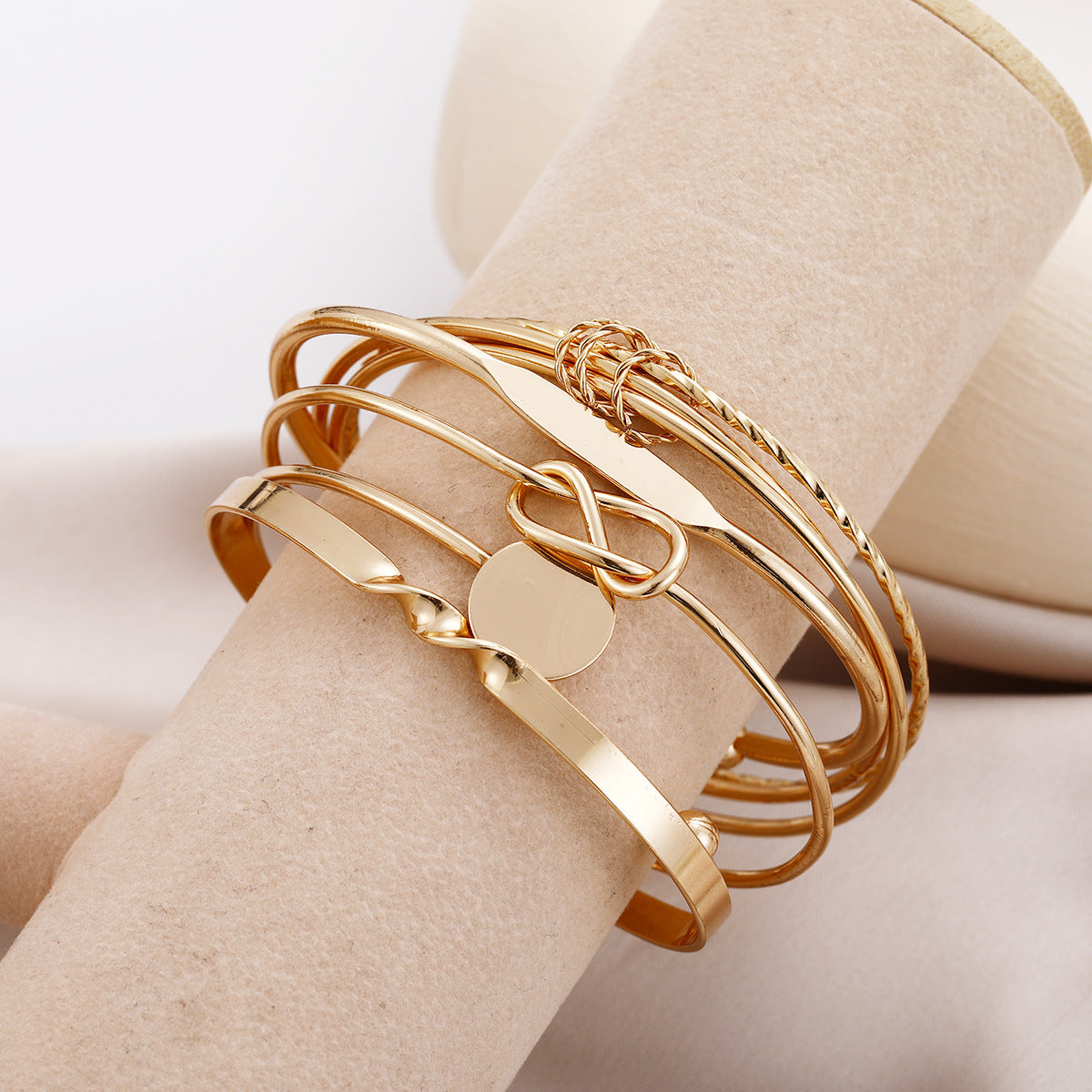 Wholesale Creative geometric smooth open knot bracelet 5-piece set