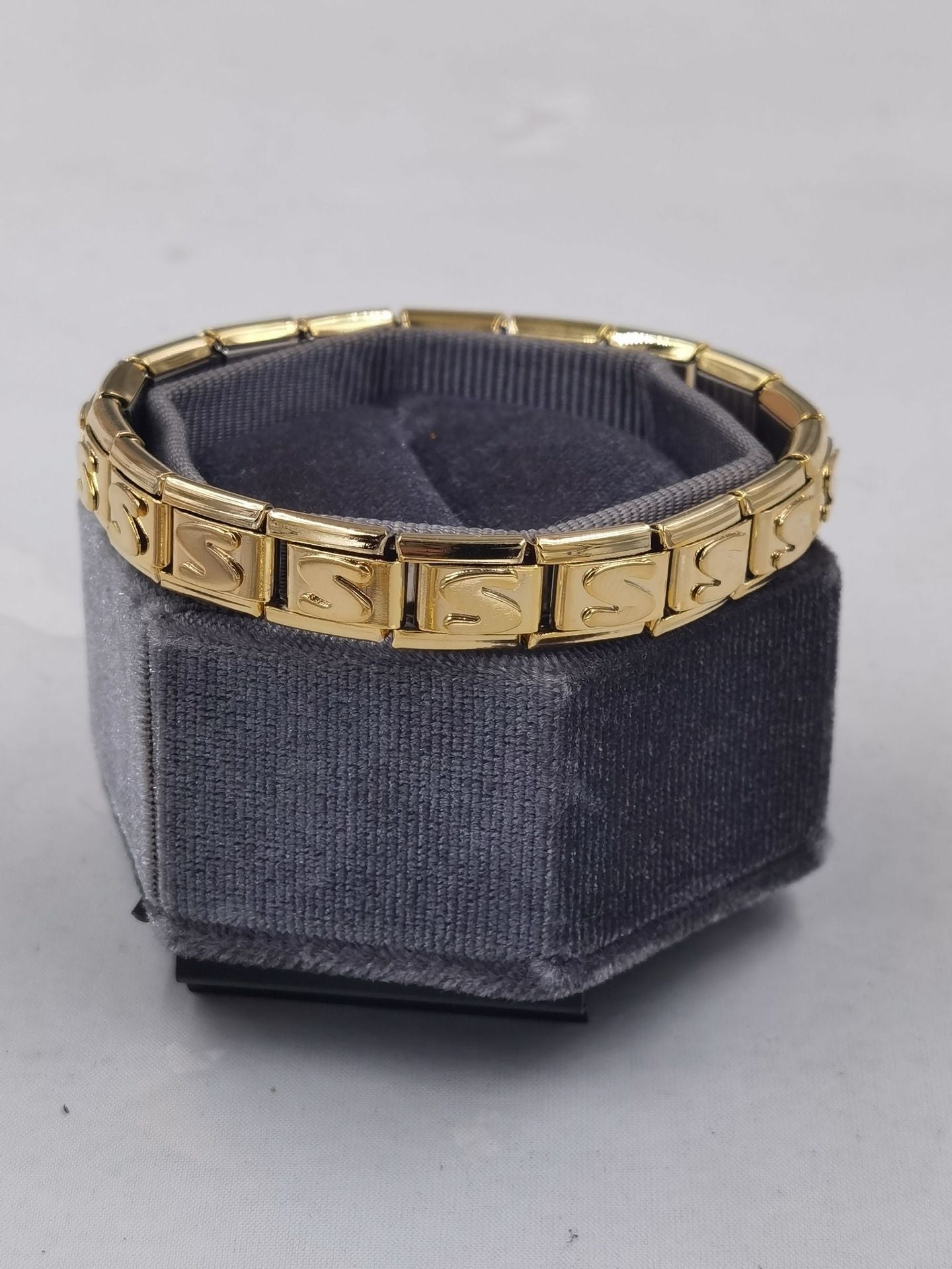 Wholesale Italian Charm Bracelet DIY with Free Matching of Stainless Steel Bracelet Accessories Charms