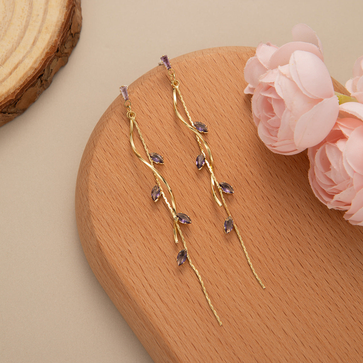 Wholesale Summer style long earrings leaf tassel earrings