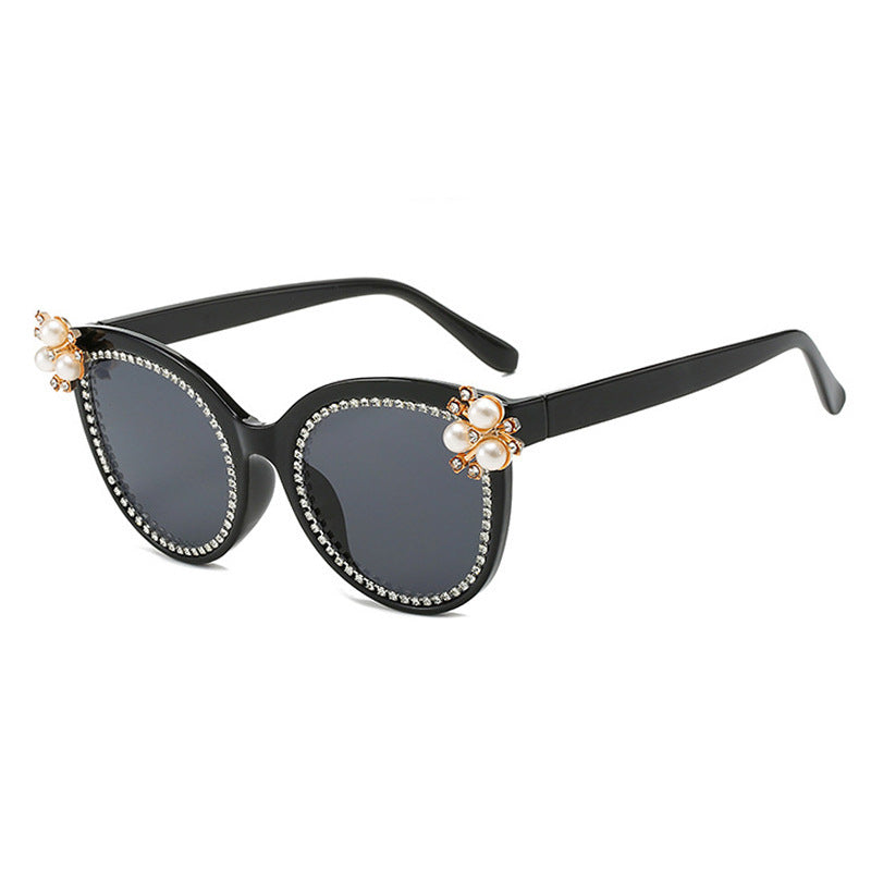 Wholesale Diamond-encrusted Retro Cat Eye Oval Frame PC Sunglasses