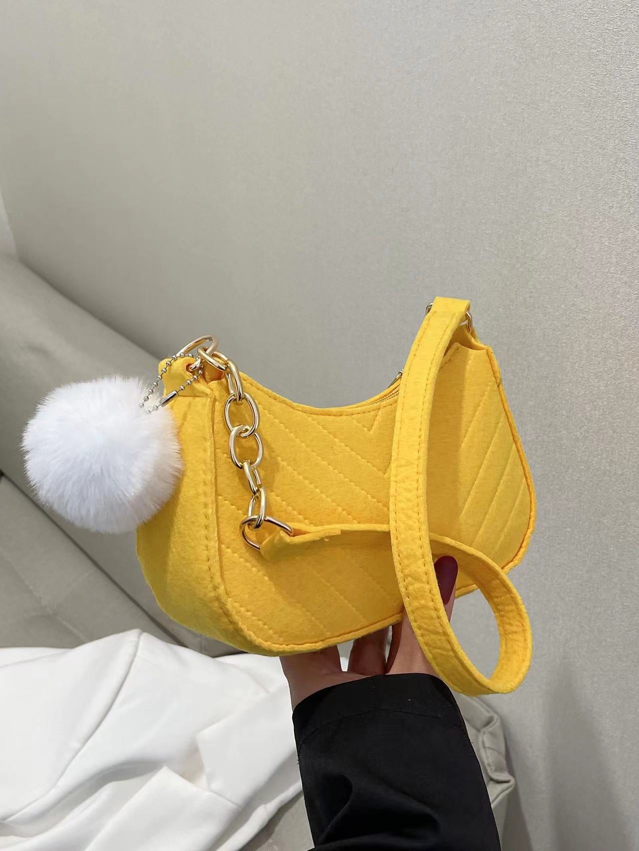 Wholesale Casual winter small fresh retro messenger bag temperament solid color fashion one shoulder foreign style small square bag