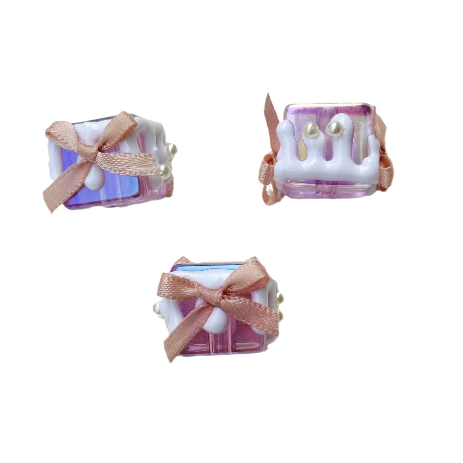 Wholesale 5pcs 3mm Pearl Cream Bow Square Beads