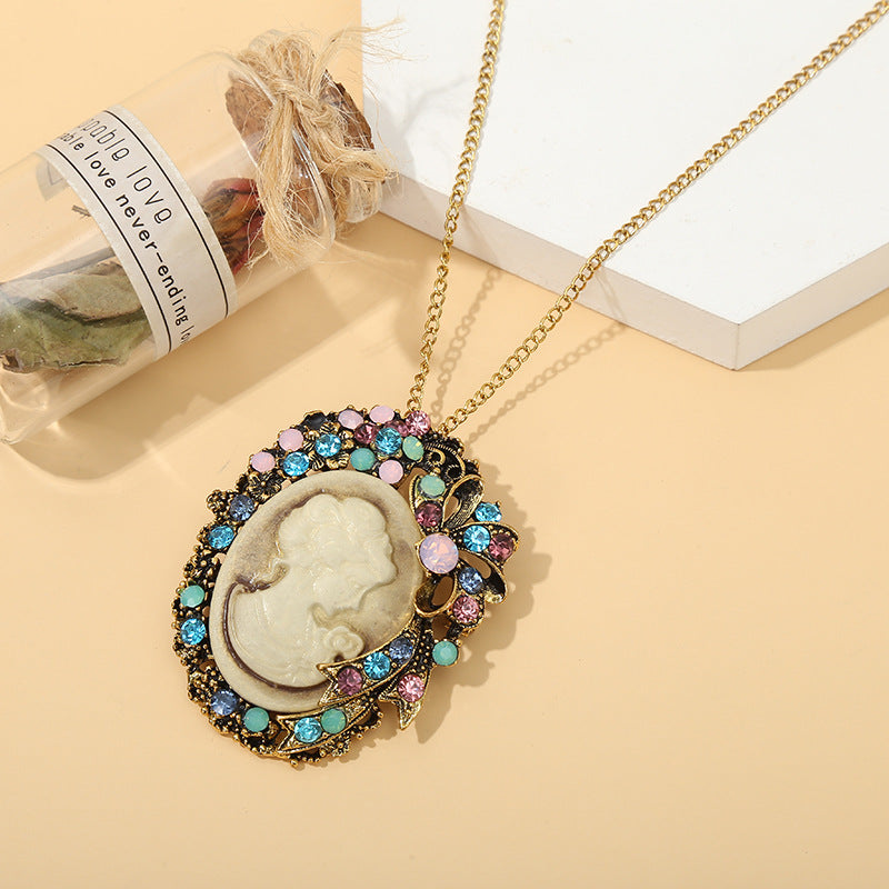 Wholesale Vintage Statue Hollow Pendant Alloy Diamond Necklace