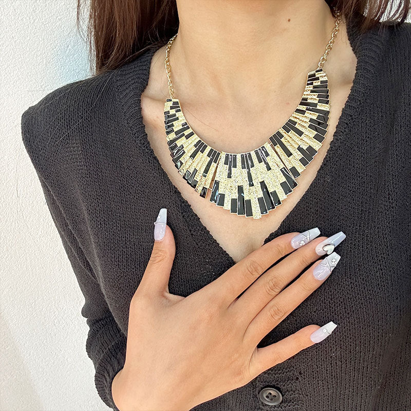 Wholesale Vintage Necklace Clavicle Chain