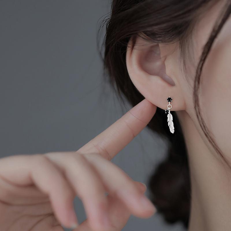 Pendientes de cobre de plumas de aguja de plata mayorista