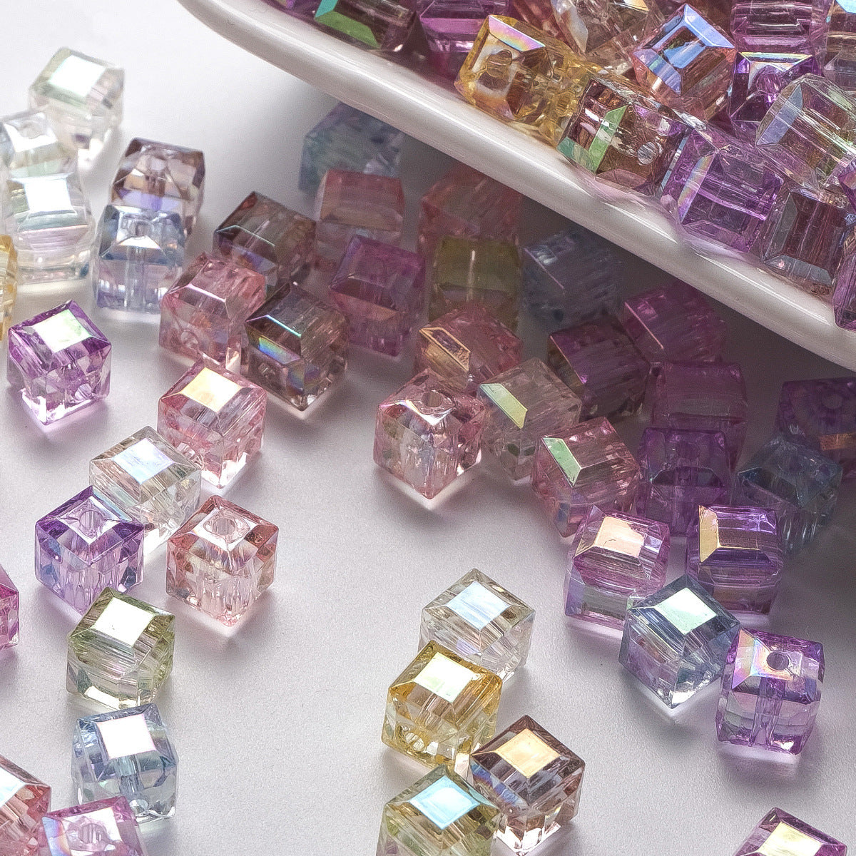 Wholesale 50pcs 8mm multi-faceted acrylic high-transparency square beads colorful three-dimensional loose beads