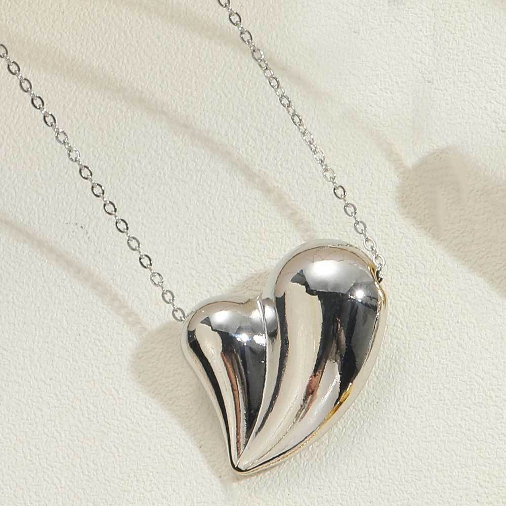 Wholesale Copper Plated 14K Gold Heart Shaped Pendant Clavicle Chain