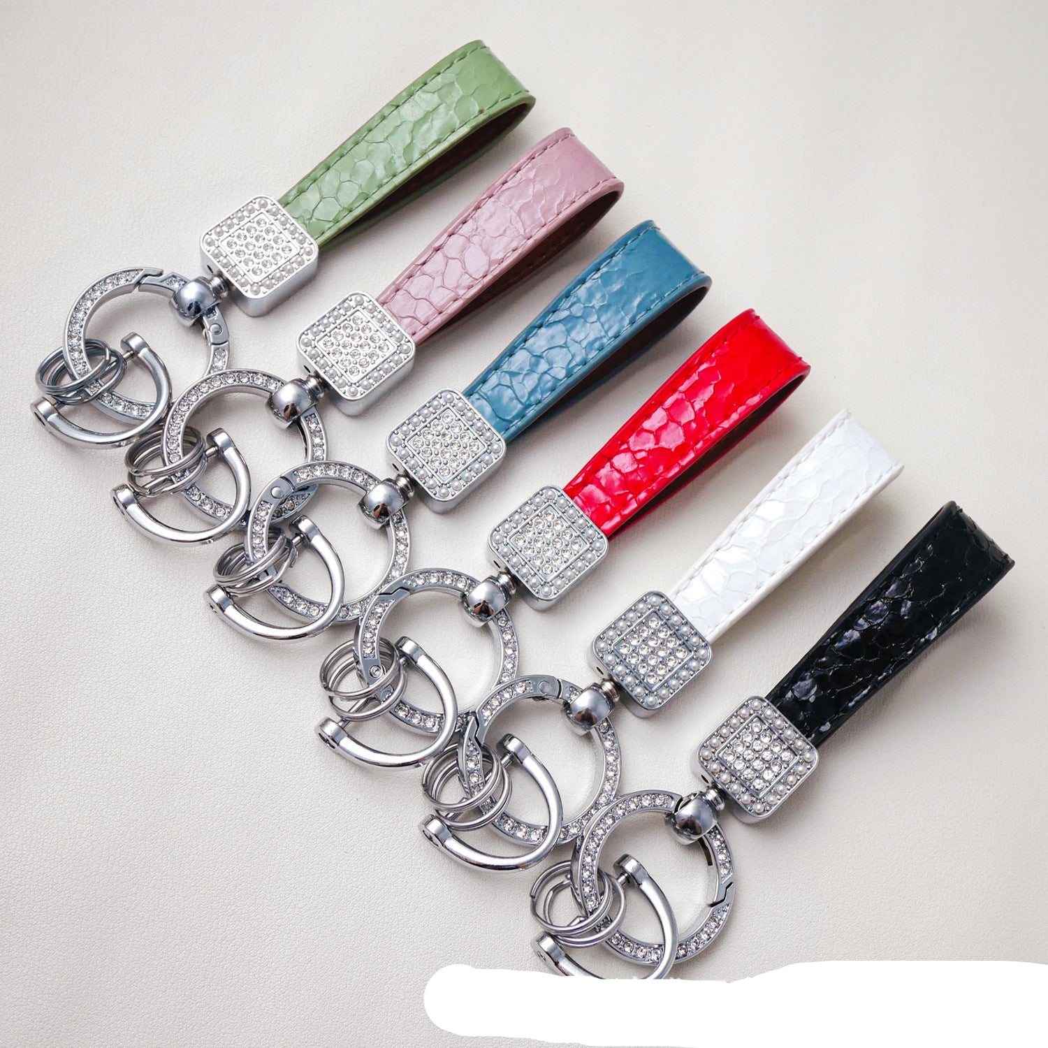 Wholesale Fashionable textured diamond spring ring keychain