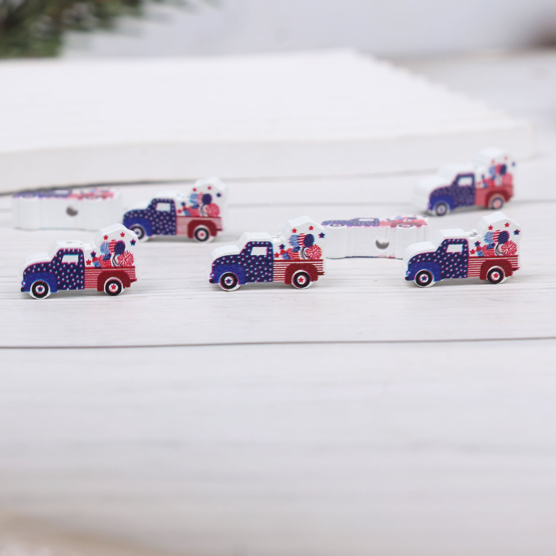 Wholesale 20pcs American Independence Day Five-pointed Star Balloon Wooden Beads