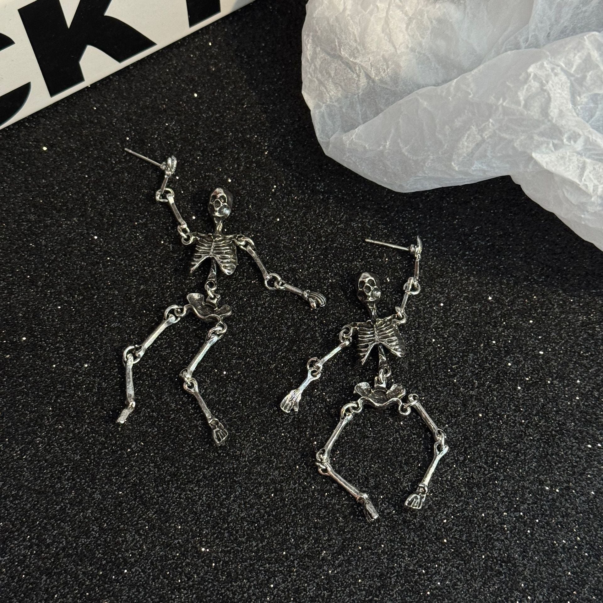 Wholesale Gothic Punk  Earrings Dark Bat Skeleton Pumpkin  Design Electroplated Alloy Stylish Party Gift