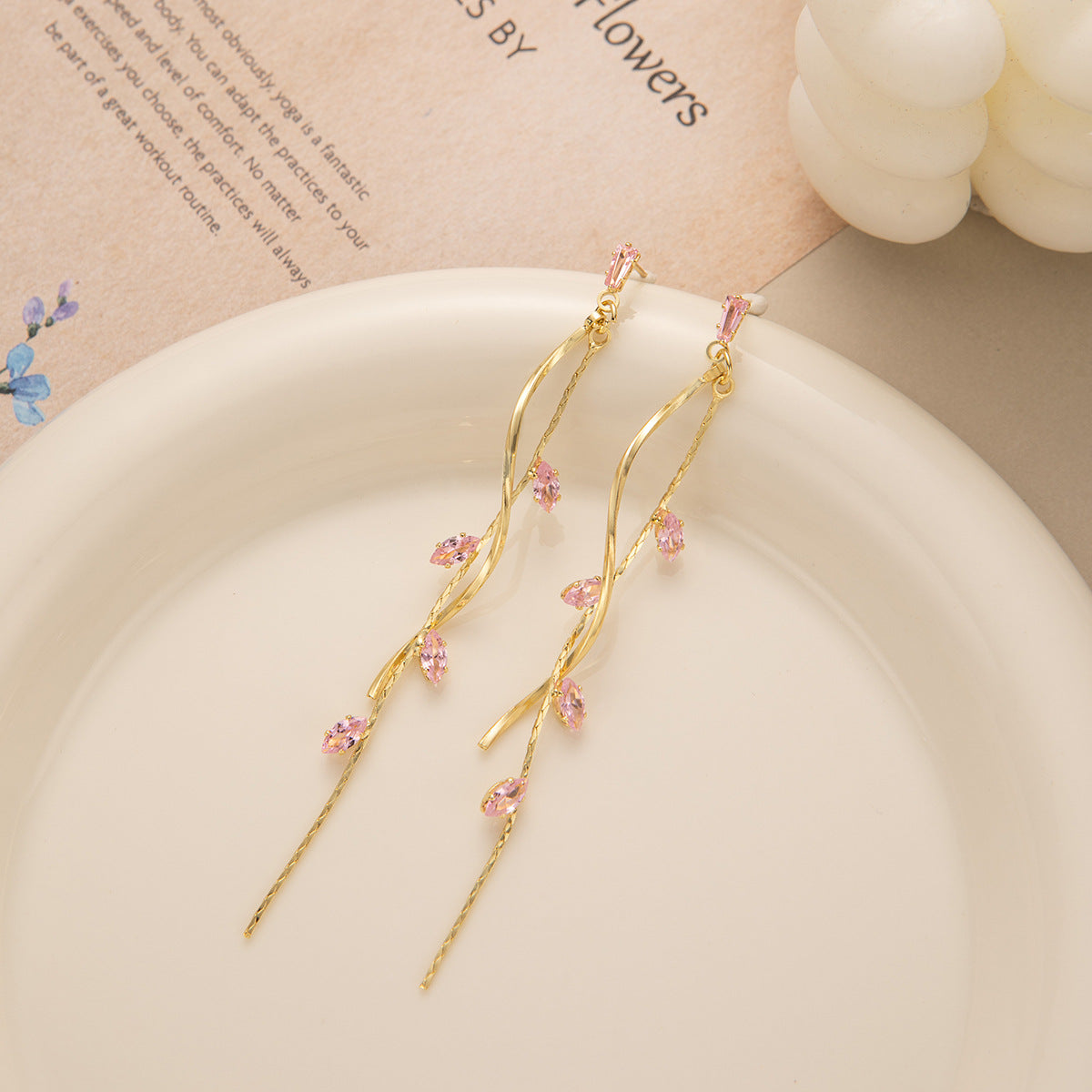 Wholesale Summer style long earrings leaf tassel earrings