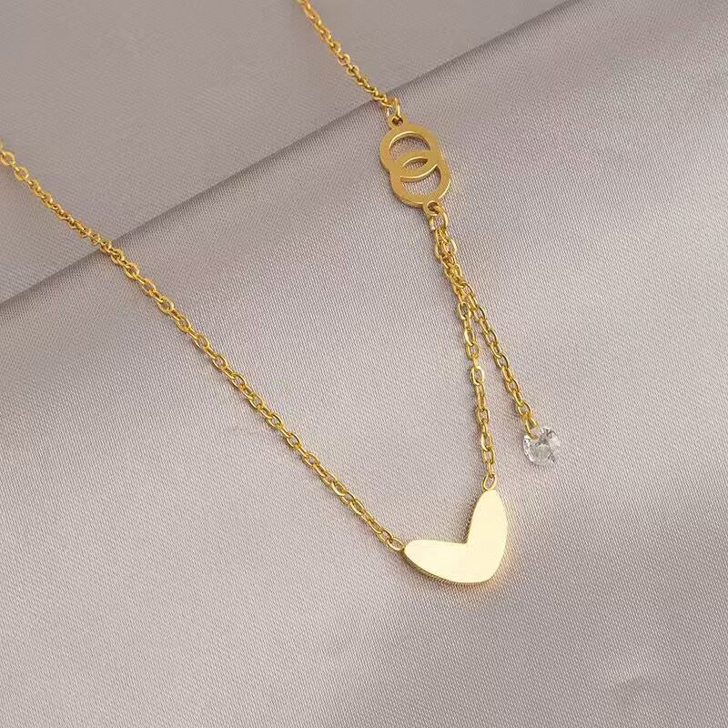 Wholesale Gold Titanium Steel Necklace for Women,  Non-Fading