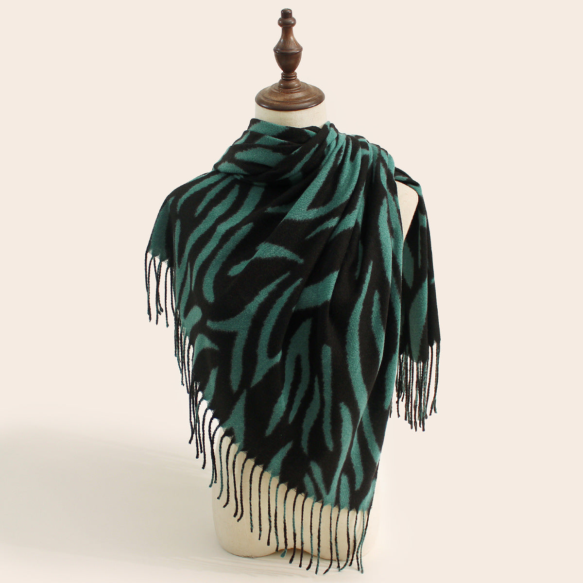 Wholesale Autumn and Winter Leopard Print Warm and Versatile Fashionable Imitation Cashmere Scarf