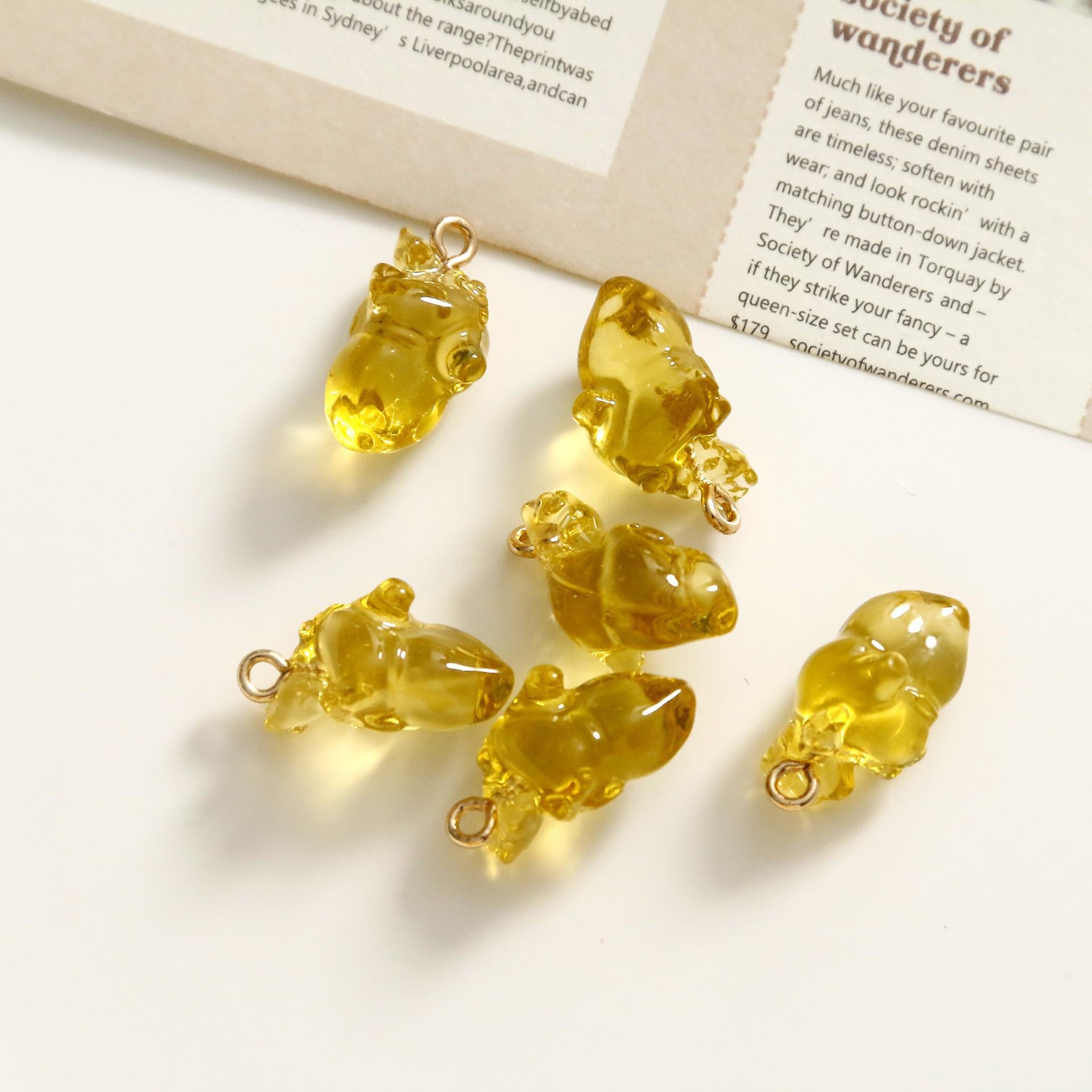 Wholesale Three-dimensional Clear Small Heart Pendant Bracelet Material OLY-CS-LiLuo001