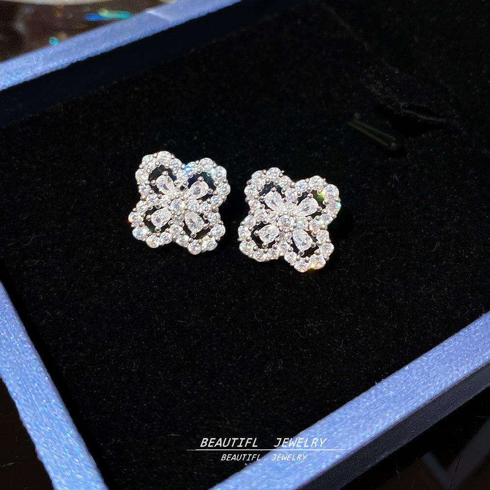Wholesale 2pcs Flower Earrings Luxury Earrings Ear Studs