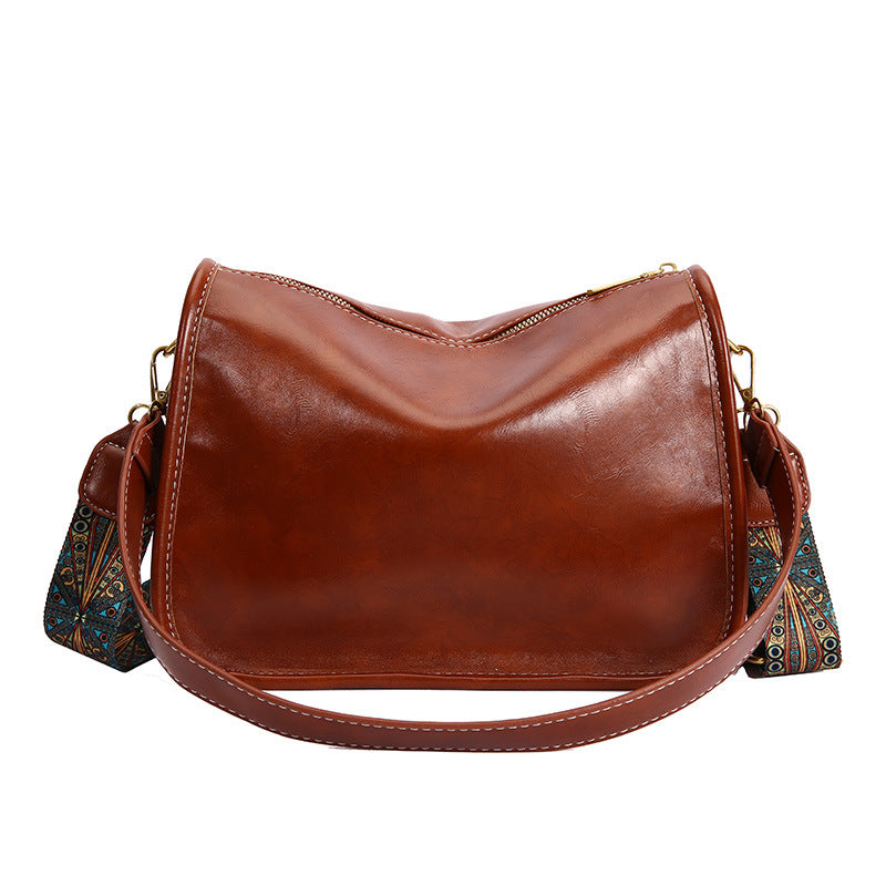 Wholesale 2023 Autumn Oil Wax Leather Large Capacity Retro Shoulder Bag