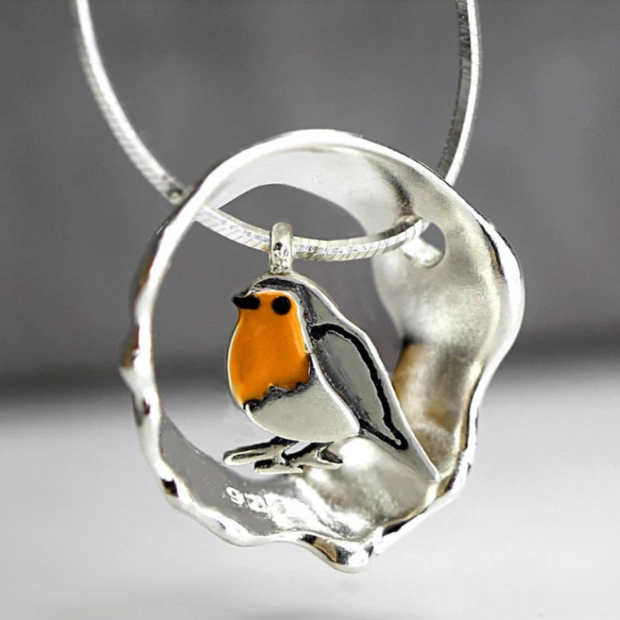 Wholesale Hollow Round Ring Splicing Resin Bird Alloy Pendant Necklace