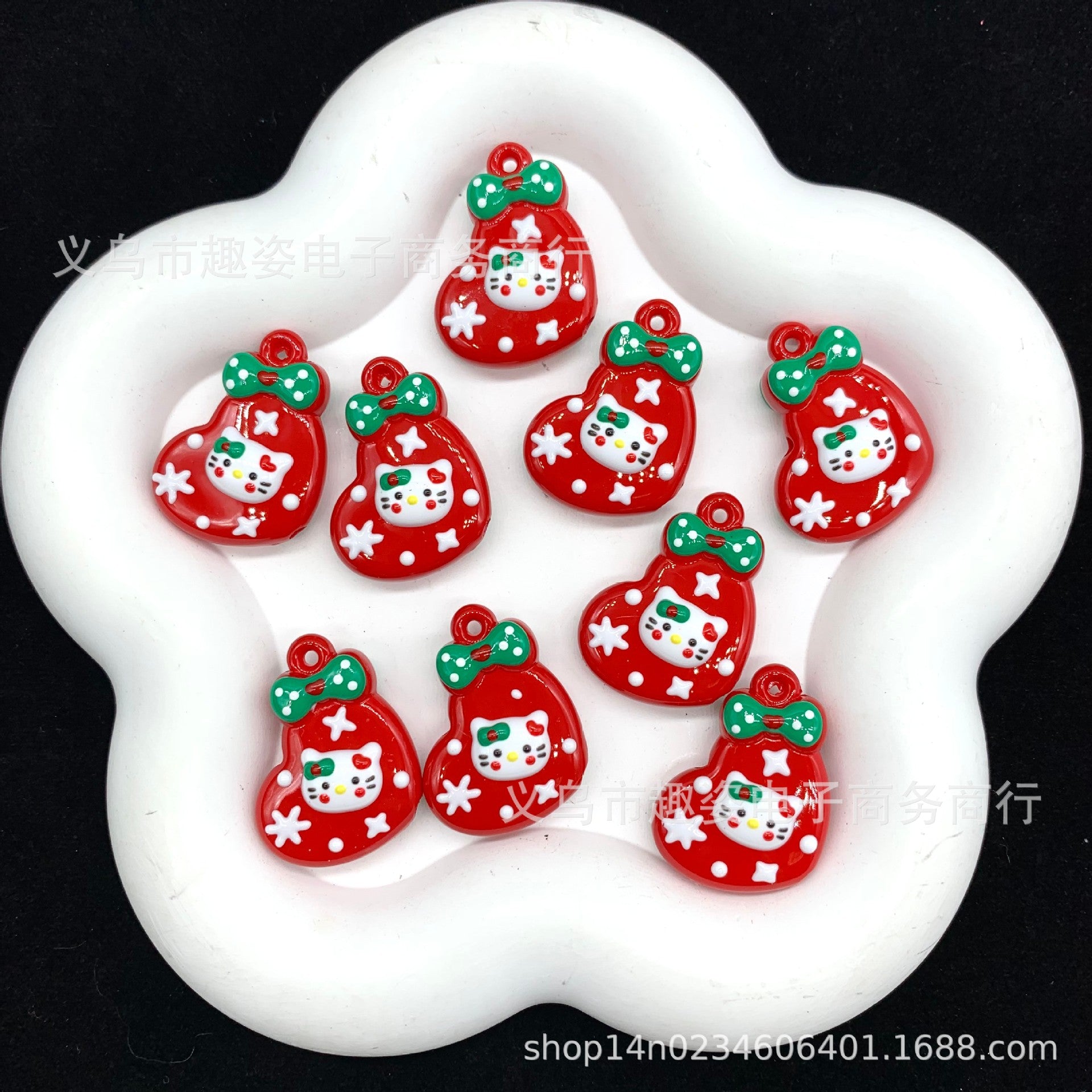 Wholesale  10pcs   Hand-painted beads on little socks   Acrylic Beads