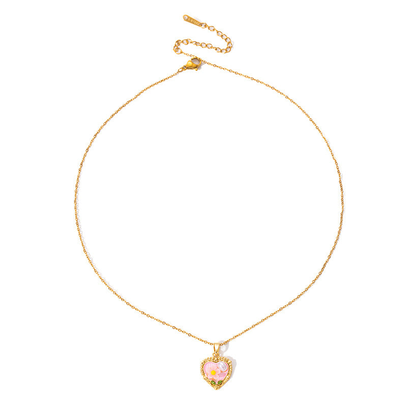 Wholesale  Heart Flower Necklace for Women, Niche Retro Light Luxury Pearl Clavicle Chain, Fashionable and Versatile Accessory