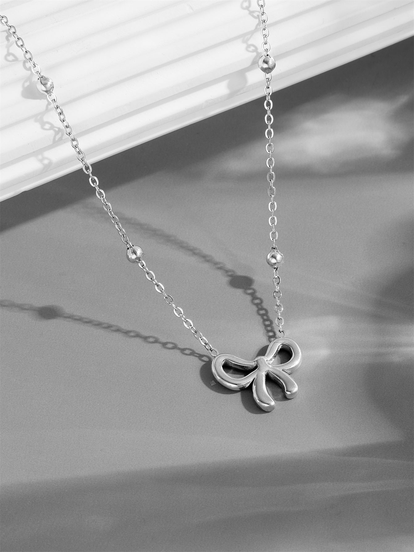 Wholesale Titanium Steel Bow Clavicle Chain Simple choker necklace
