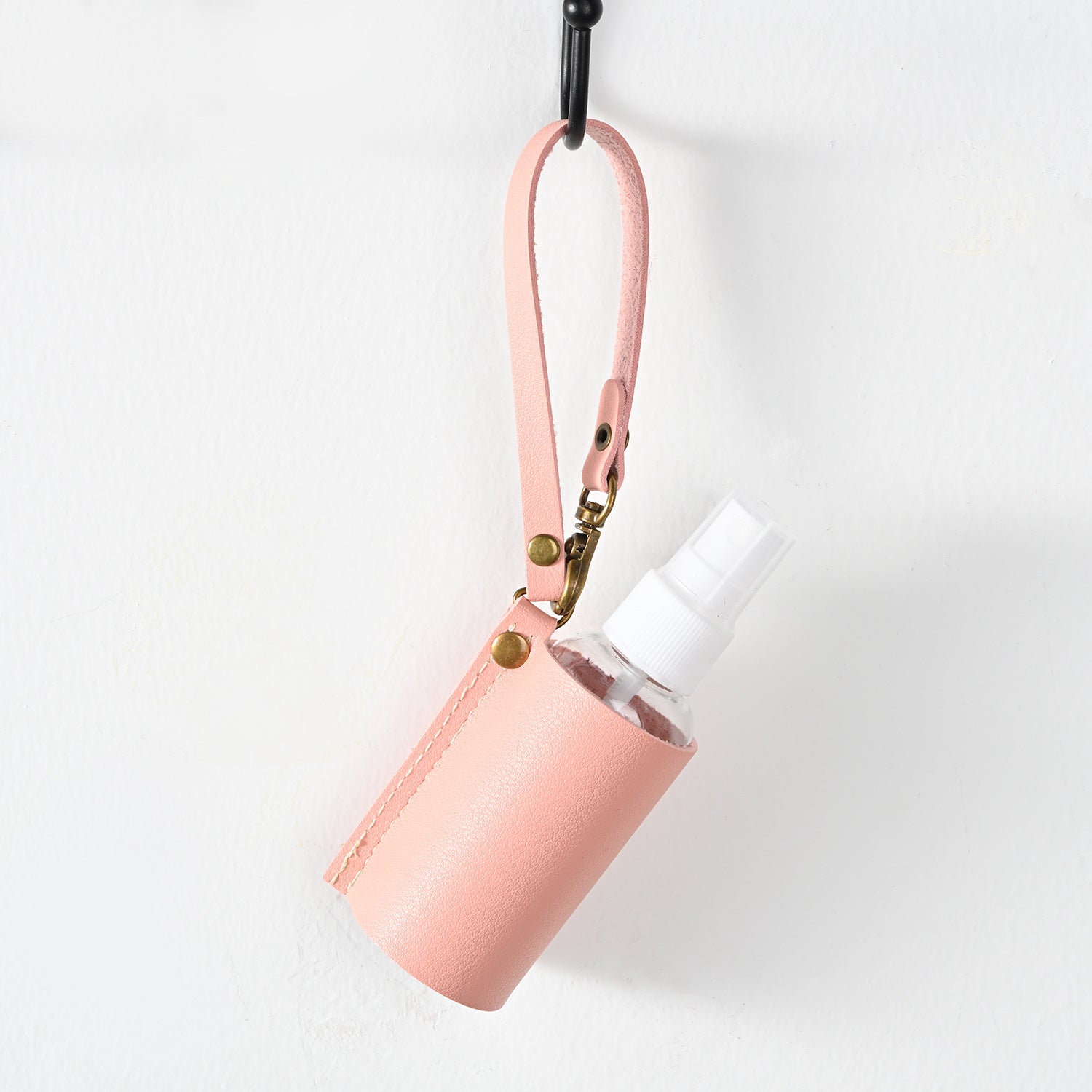 Wholesale PU Bottle Case Keychain