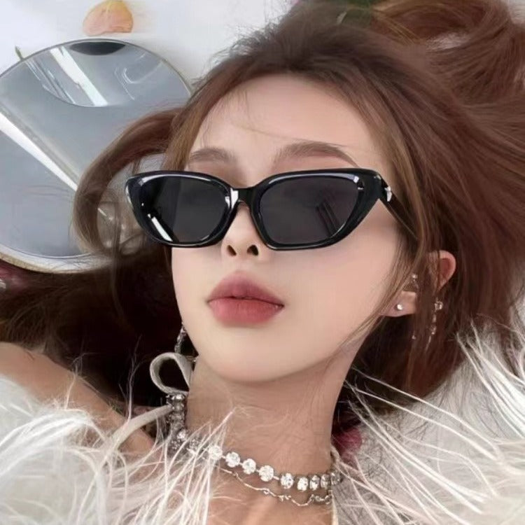 Wholesale Retro triangular cat-eye small face small frame sunglasses