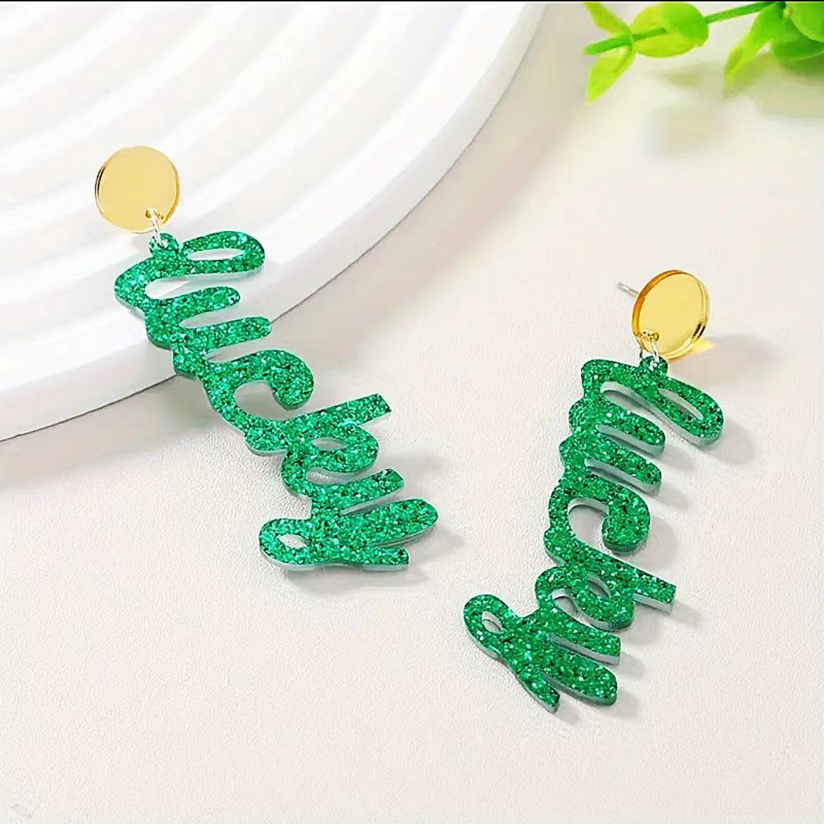 Wholesale St.  Patrick' s Day shamrock hat beer acrylic earrings