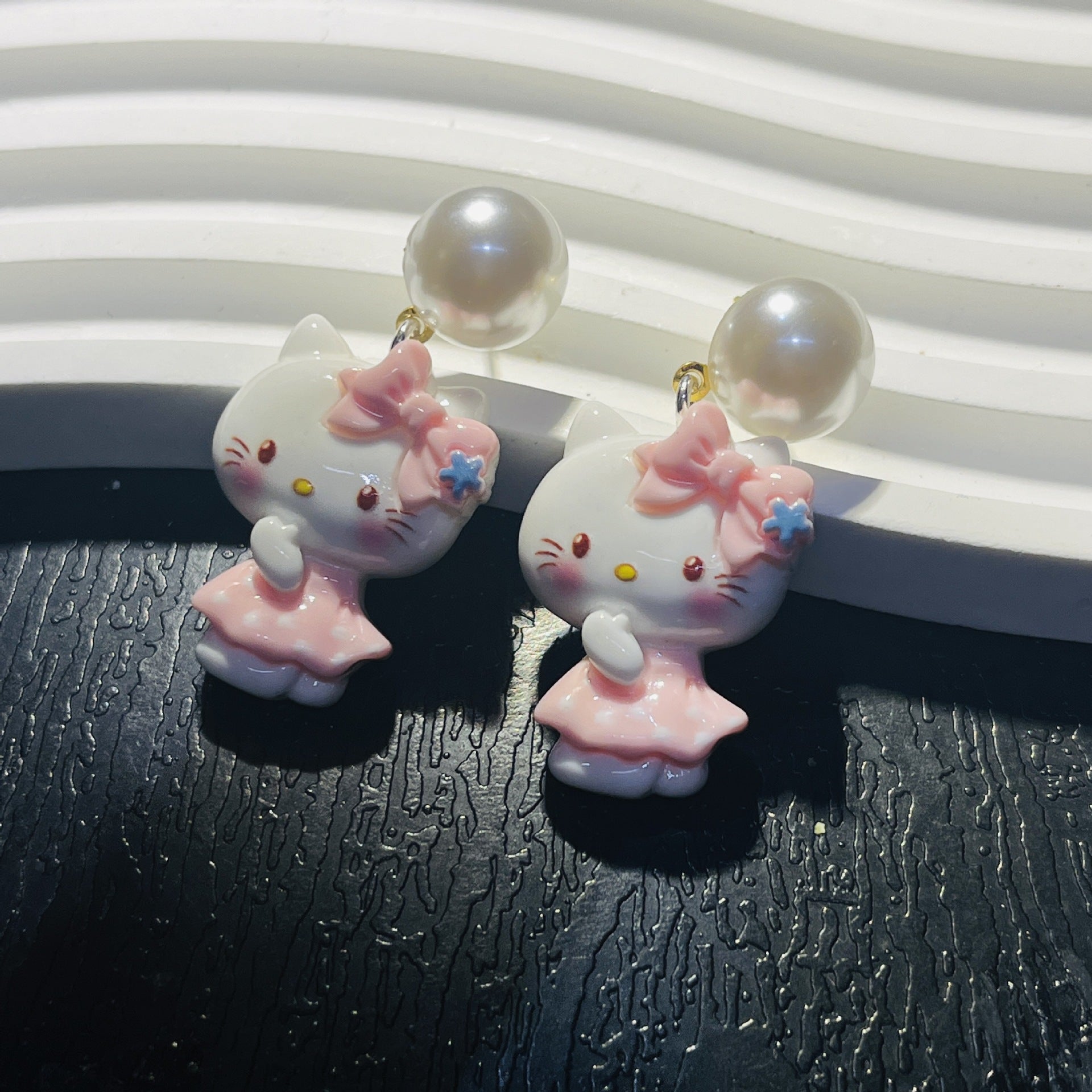 Wholesale cartoon cat pearl 925 silver pin earrings sweet cute earrings OLY Exclusive