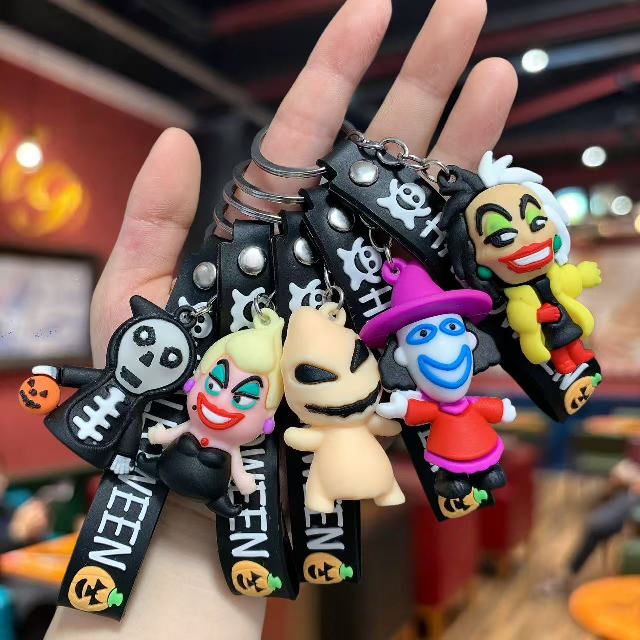 Wholesale  cartoon keychain