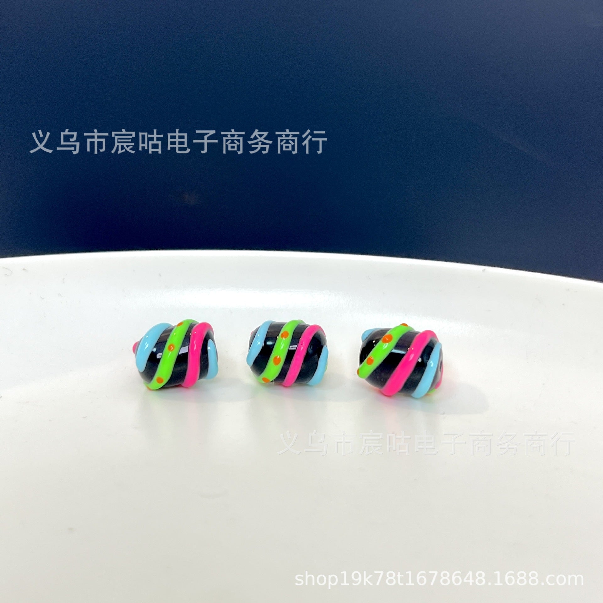 Wholesale 10pcs Black barrel glassy rainbow striped beads
