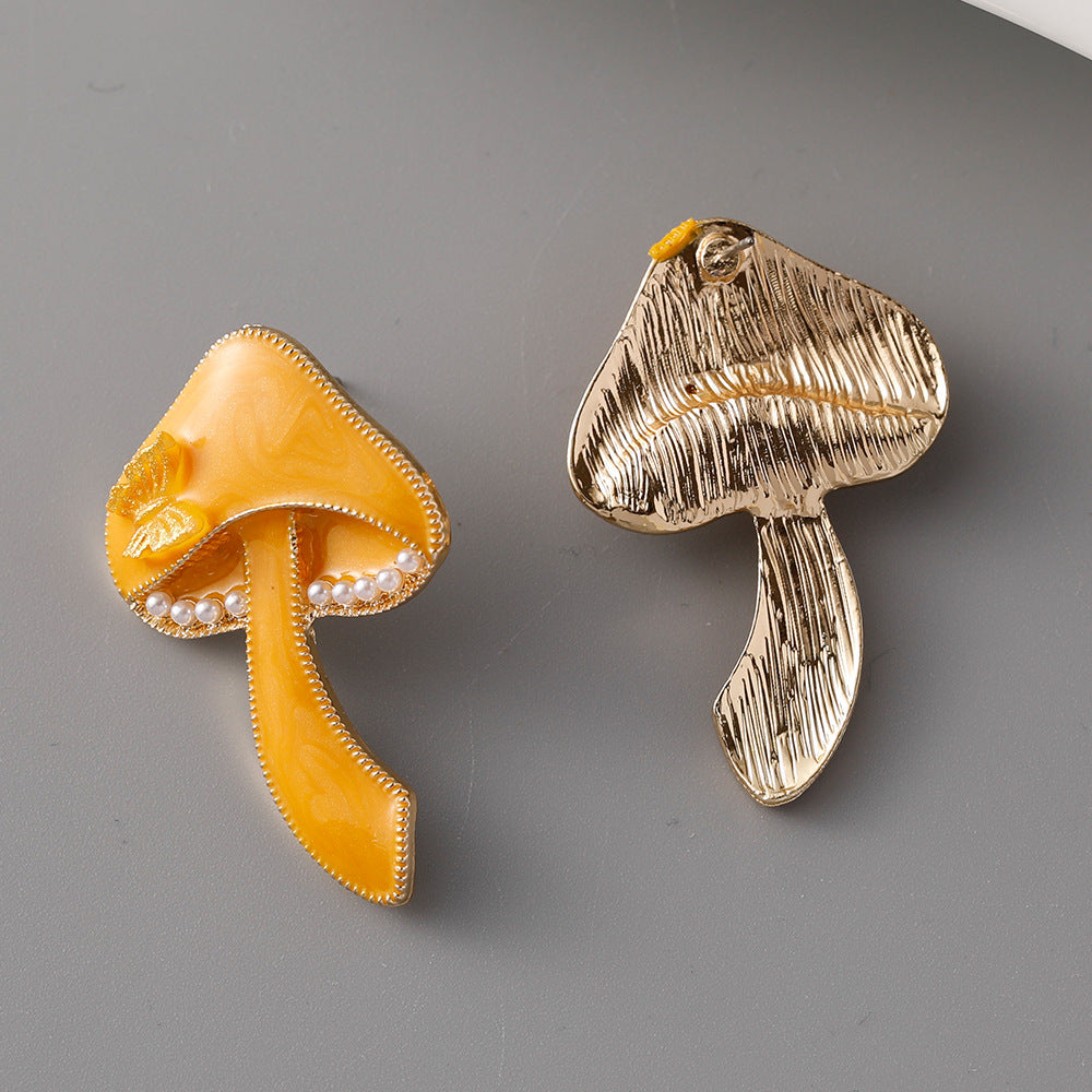 Pendientes de aleación de zinc de hongos creativos al por mayor