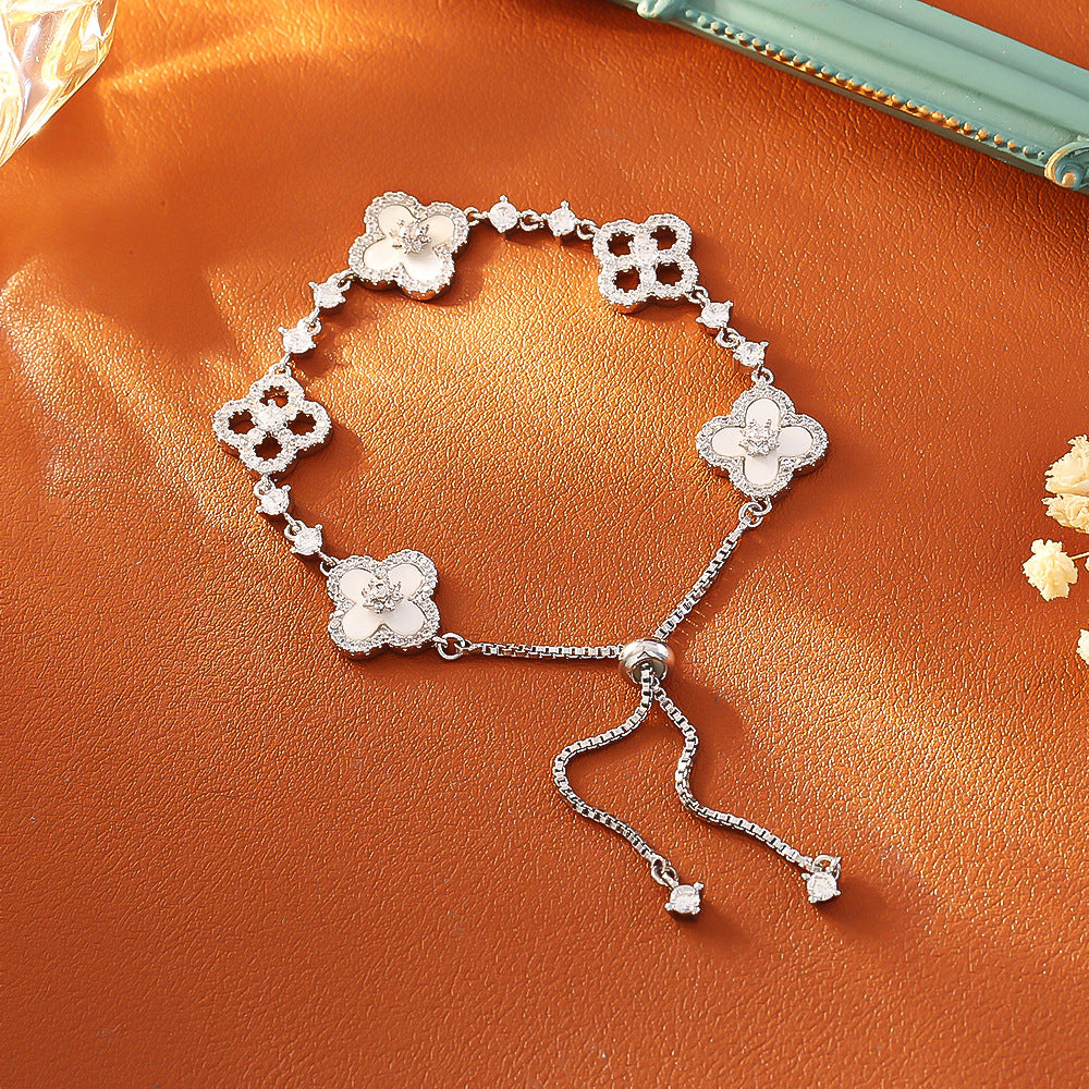 Wholesale Four leaf clover zircon sweet Blingbling Earrings