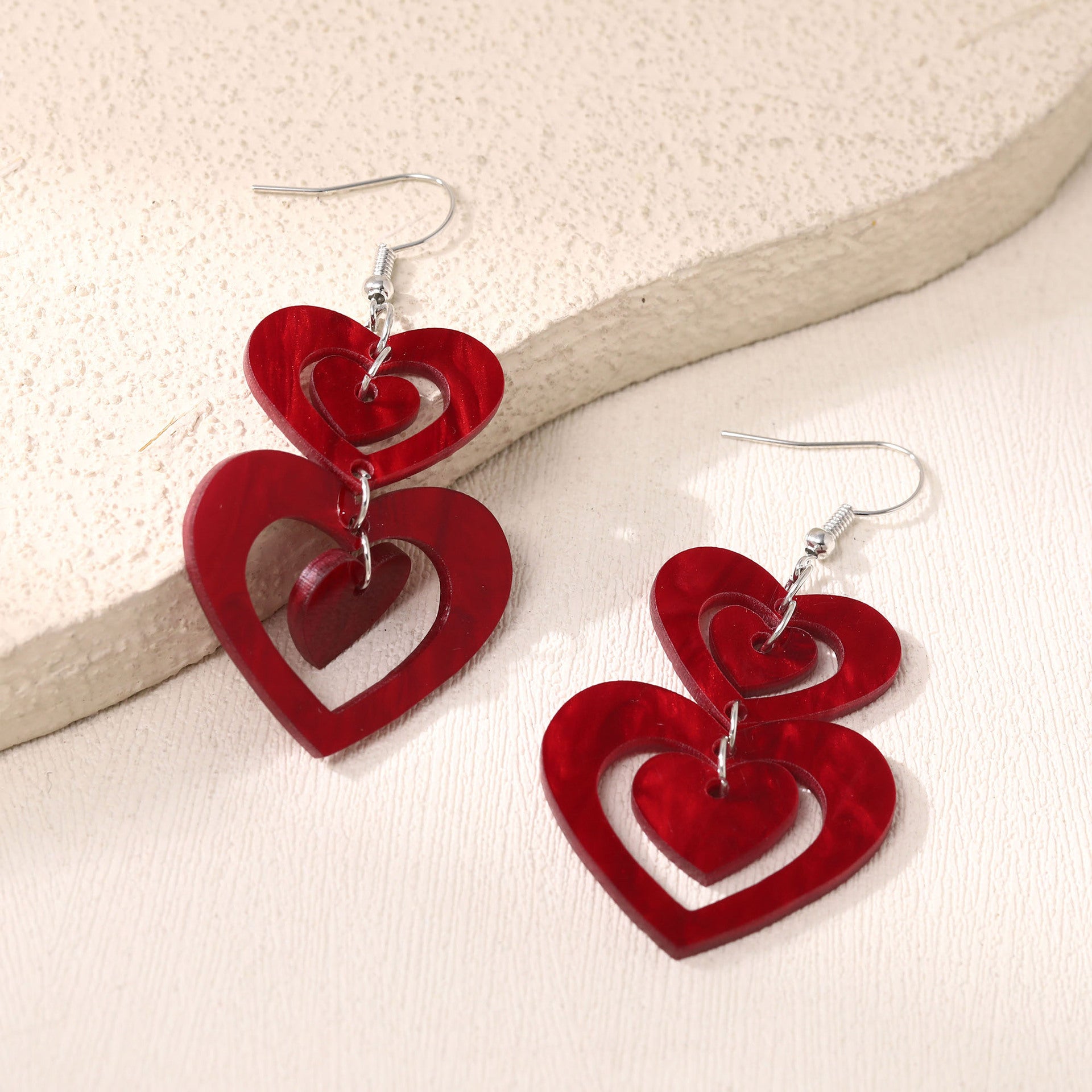 Wholesale Valentine' s Day heart-shaped acrylic earrings