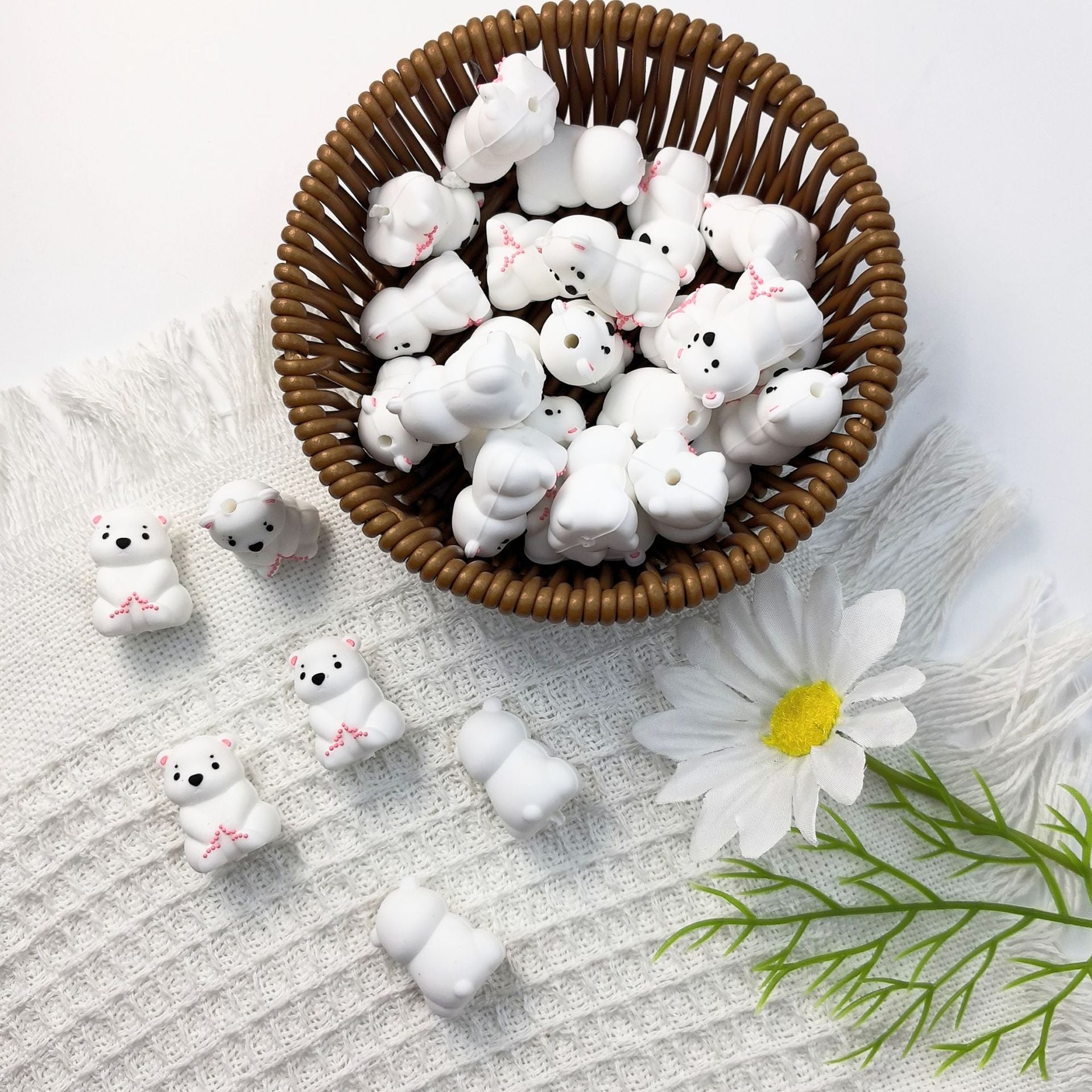 Wholesale 10pcs 3DThree-dimensional Silicone Cute Cartoon White Bear DIY Beads