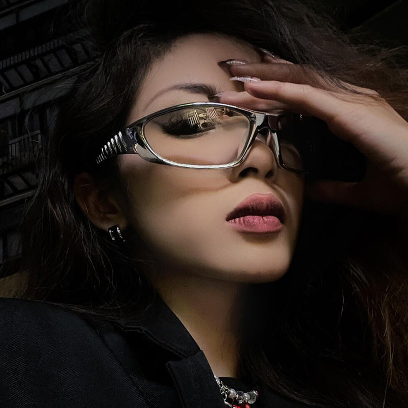 Wholesale  Retro Sunglasses Street Shot Women's Future Technology Sunglasses Y2K Sunglasses Spice Girls