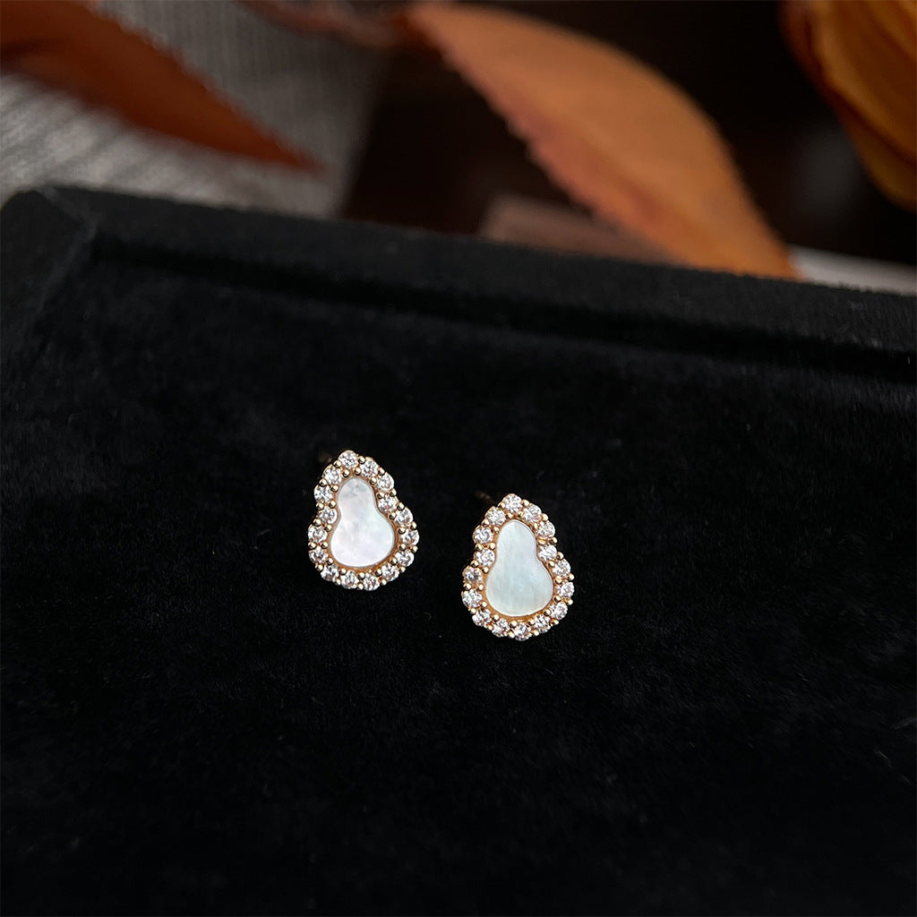 Wholesale Beimu flower shaped zircon butterfly earrings