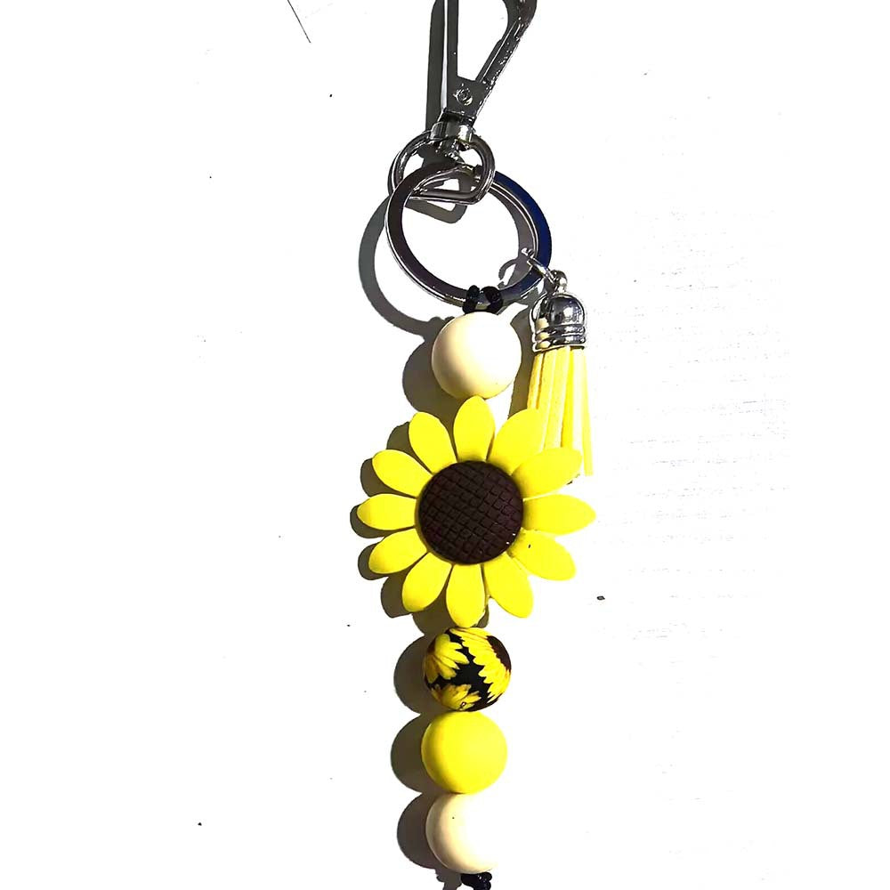 Wholesale Silicone Bead Cartoon Cow Keychain Bag Charm For Couple Birthday Gift And Everyday Use