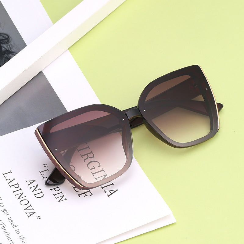 Wholesale PC Large Frame Cat Eye Women's Sunglasses
