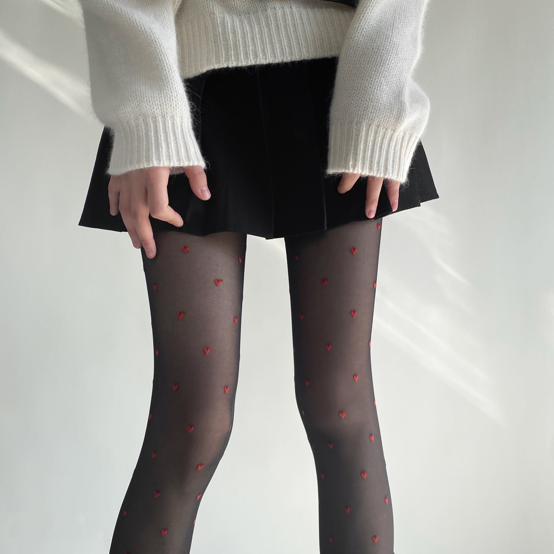 Wholesale Jacquard red love heart red polka dot Valentine's Day sexy black stockings