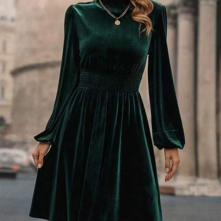 Wholesale Velvet Waist Fitting Long Sleeved Fashionable Dresses