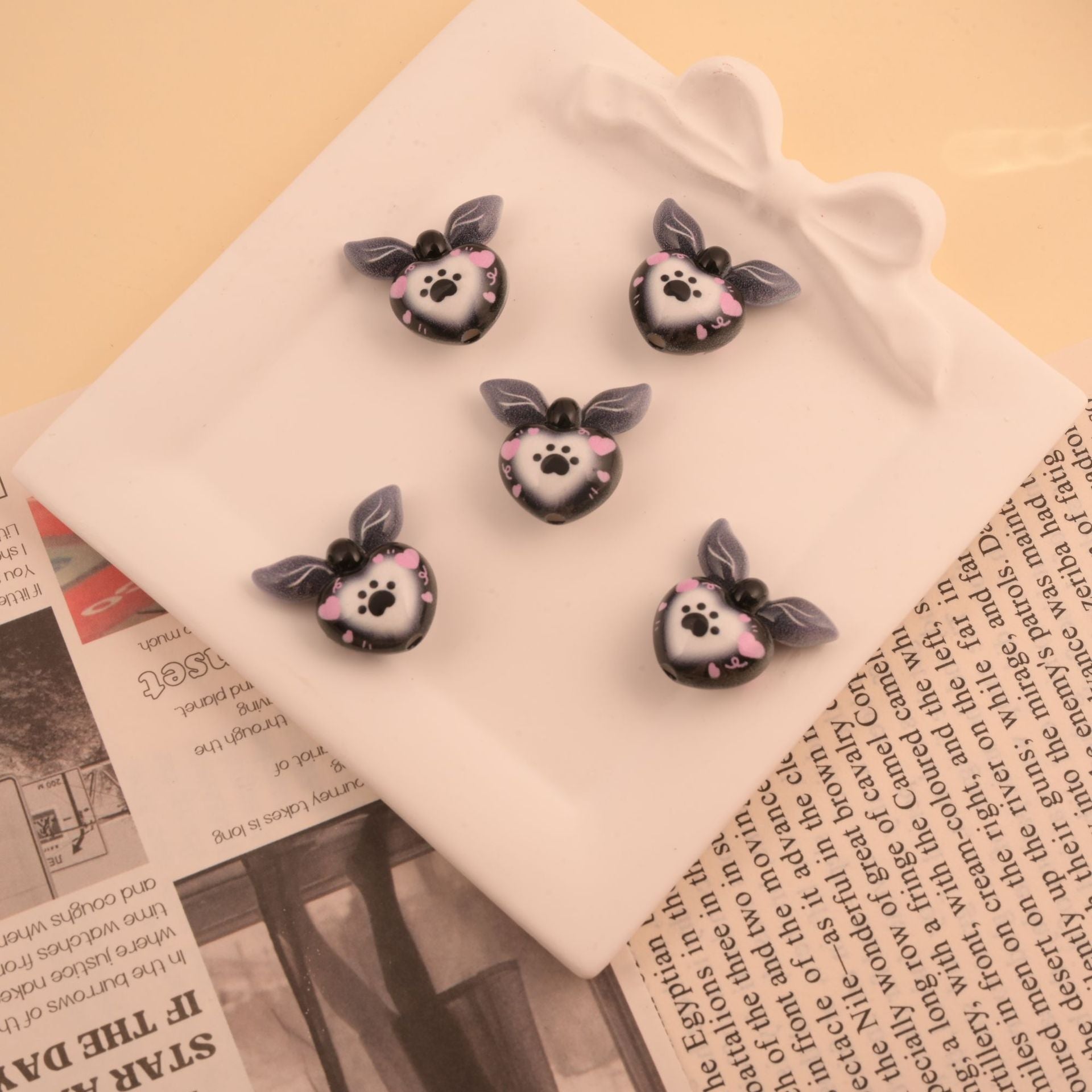 Wholesale 10pcs Acrylic Cartoon Heart Butterfly Beaded Black DIY Beadable Accessories OLY Exclusive