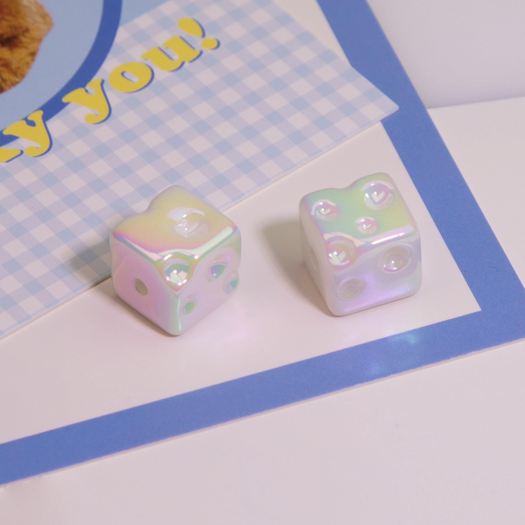 Wholesale 10pcs Two Color Cheese Cube Acrylic Luminous Beads