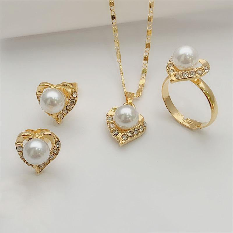 Wholesale Fashion Creative High-end Design Diamond Square Imitation Pearl Earrings Ring Necklace Set