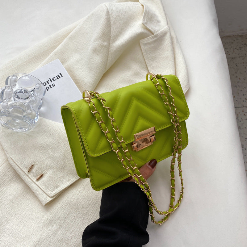 Wholesale Fashion Diamond Embroidery Crossbody Bag Chain Shoulder Small Square Bag