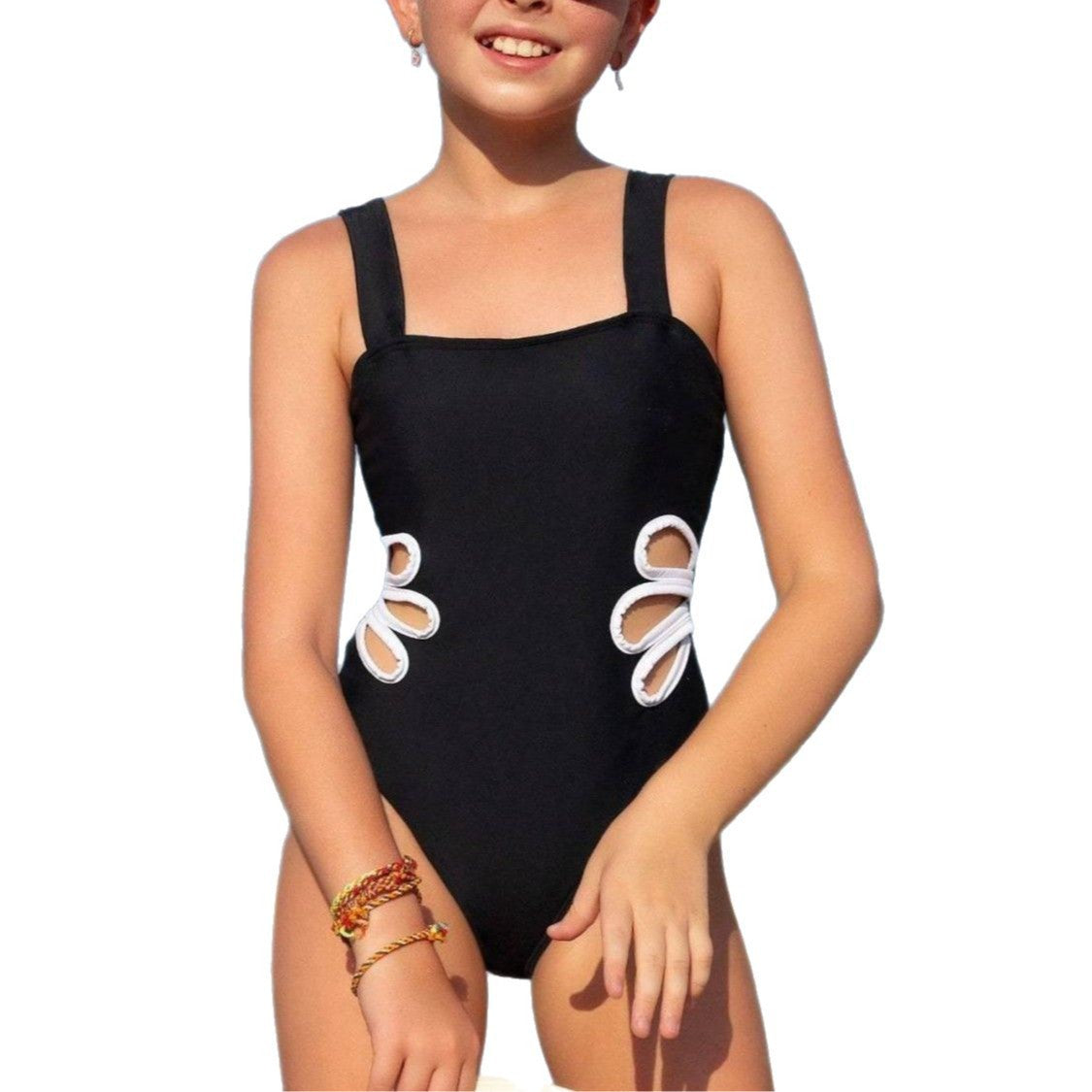 Wholesale one-piece hollow beach swimsuit