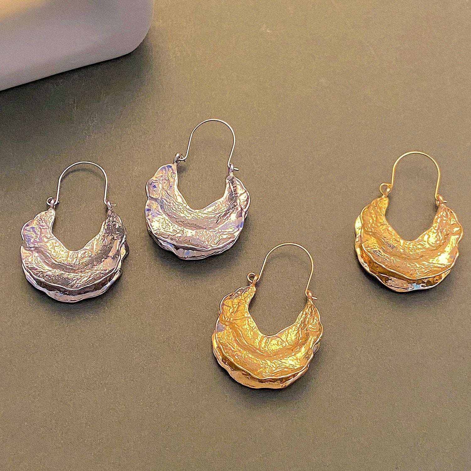 Wholesale Alloy Textured Gold Leaf Earrings with Concave Convex Texture
