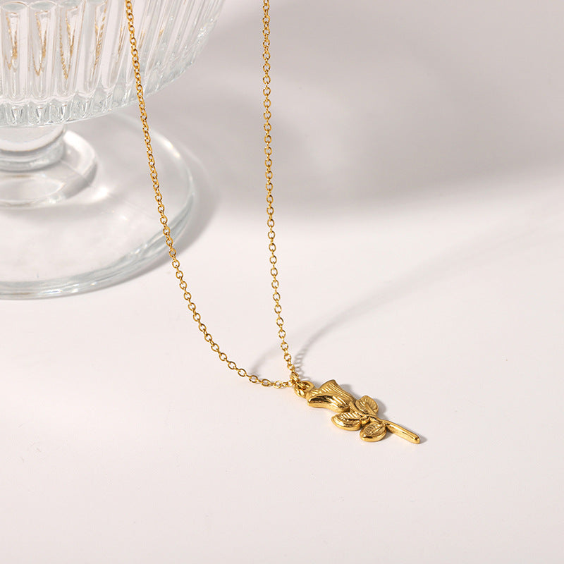 Wholesale 18K Gold-plated Three-dimensional Rose Niche Clavicle Chain Stainless Steel Necklaces
